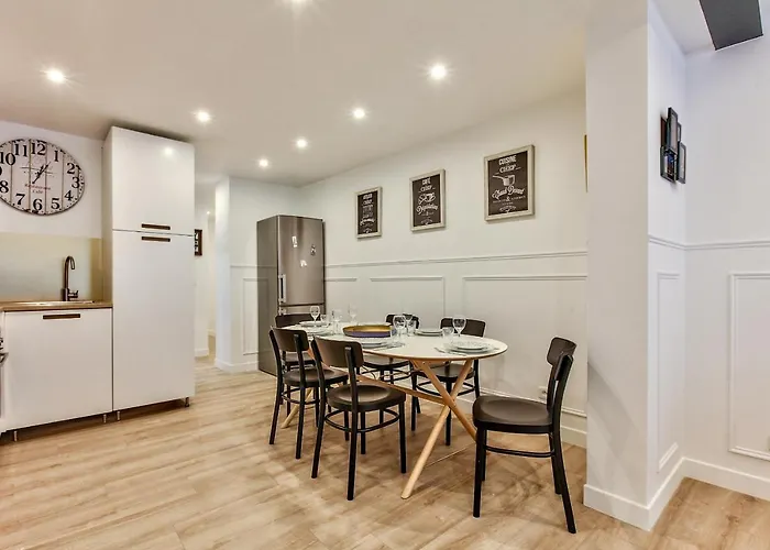 14 Luxury Flat Eiffel Design 1 Lejlighed *
